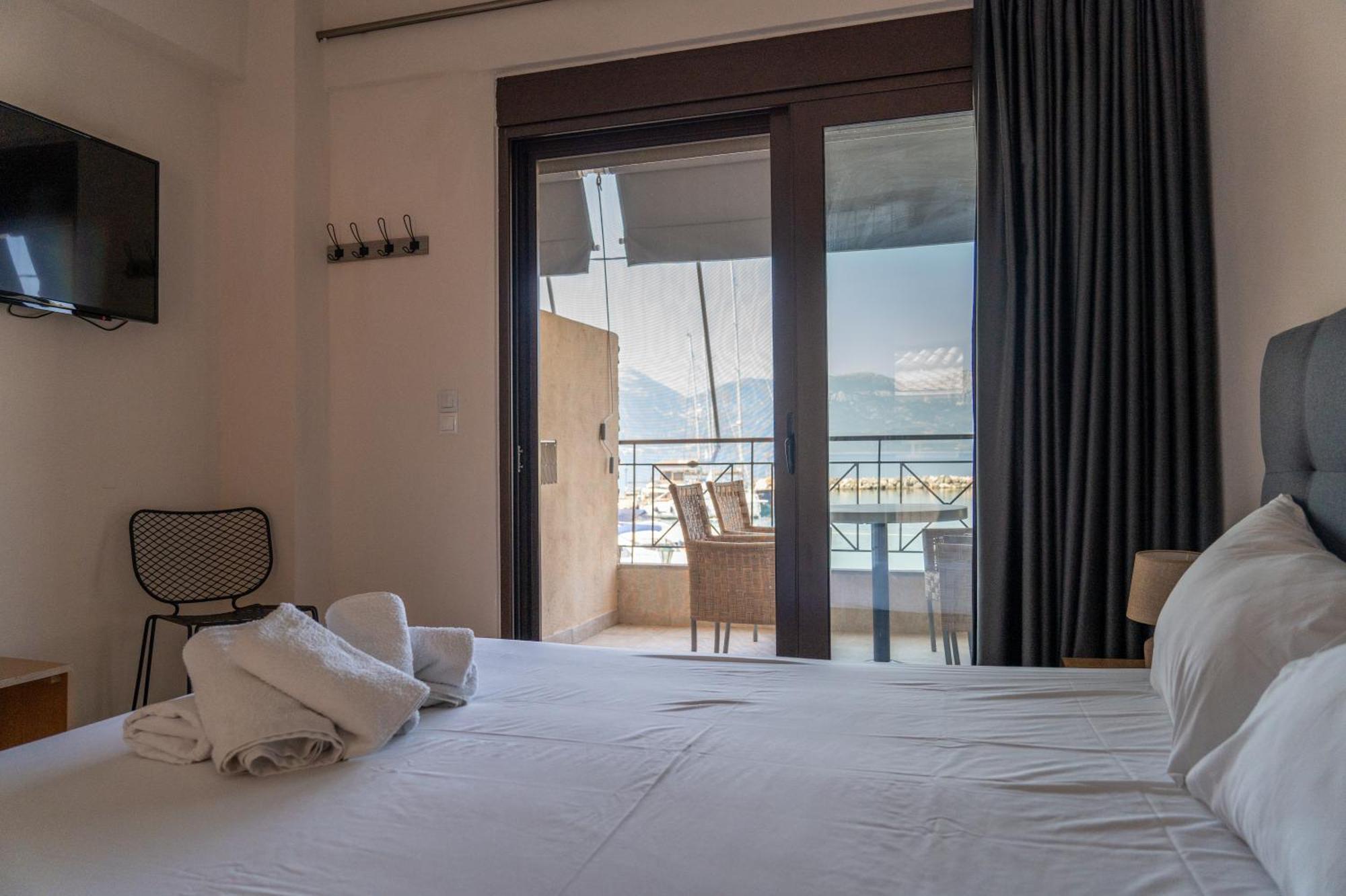 Prego Living Apartments Vathi  Buitenkant foto